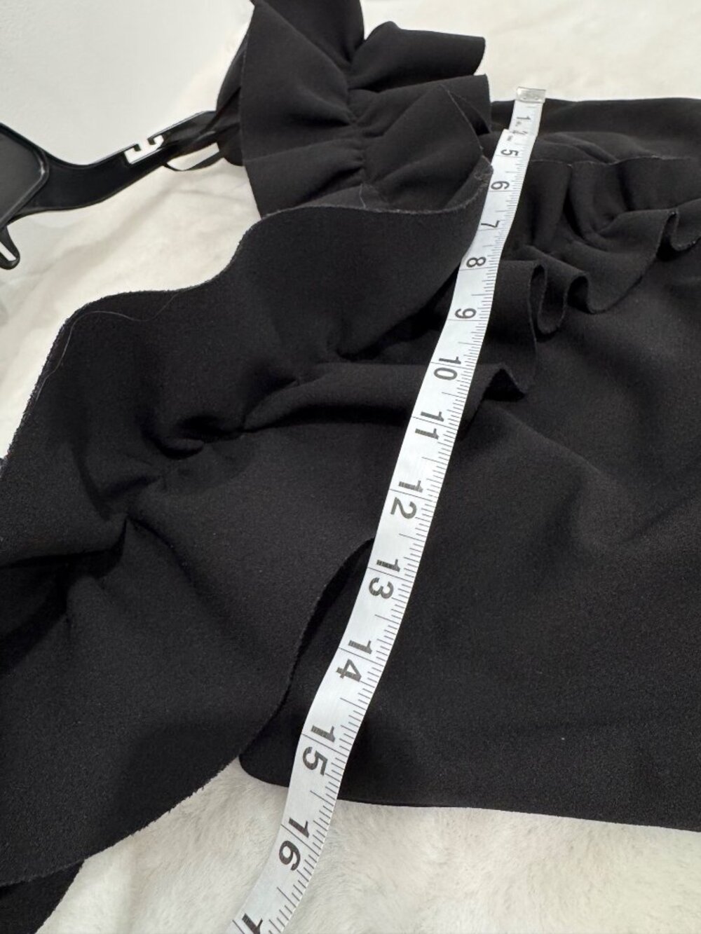 New XSCAPE Women's Size 10 Black Ruffle Off the Shoulder Ruched Gown - Picture 4 of 13